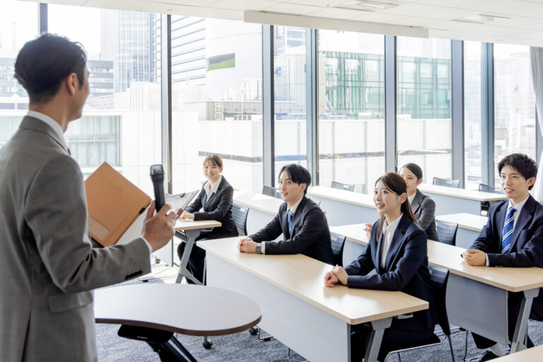 入社前研修の内容・進め方｜賃金・強制参加の注意点と実施のポイント - あそぶ社員研修